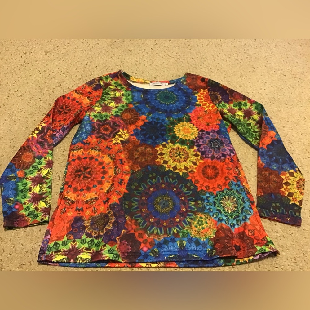 MISLOOK WOMENS SZ S COLORFUL FLORAL LS TOP EUC